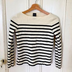 Gap merino wool sweater